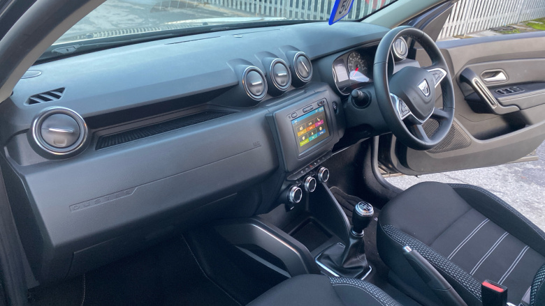 Dacia Duster 1.6 SCe Prestige 5dr Petrol Estate